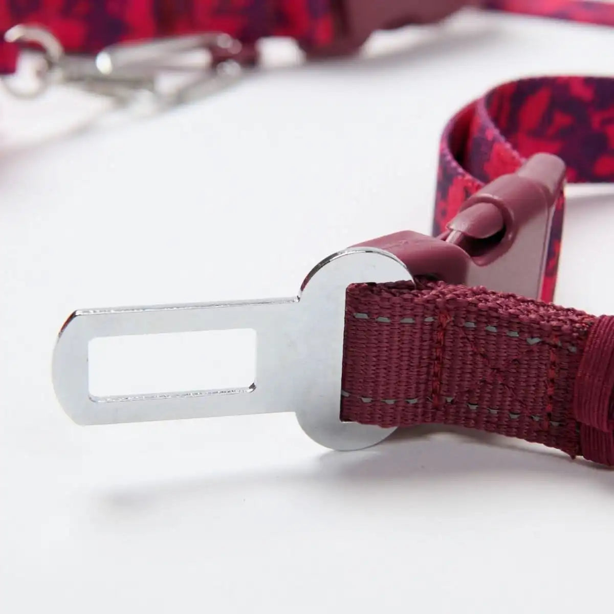 Multipurpose Seatbelt Handsfree Leash & Poop Bag Holder Set - Fuchsia Camo